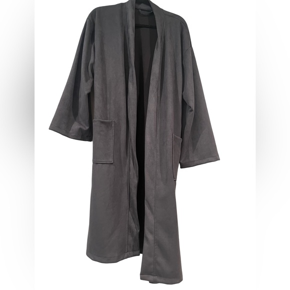 Men’s Robe - Picture 3 of 4